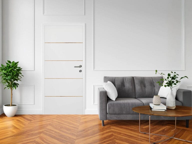 Innentür mit Lisenen Holzoptik