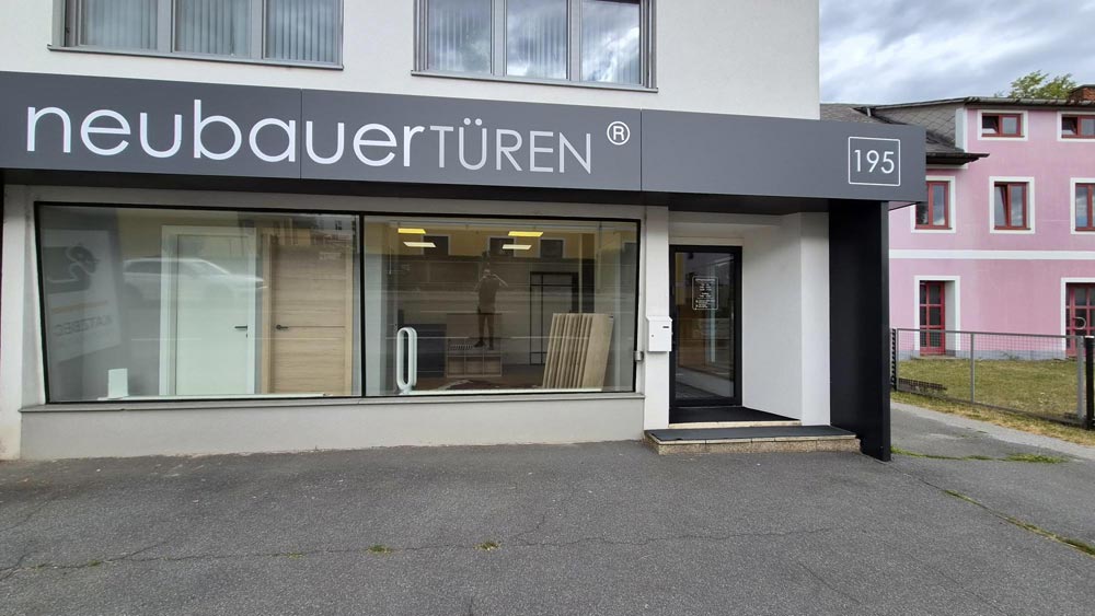 neubauerTÜREN - neuer Schauraum in Feldkirchen bei Graz